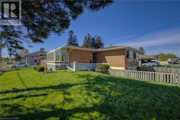 Property Photo:  766 Garden Street  ON N3H 4E6 