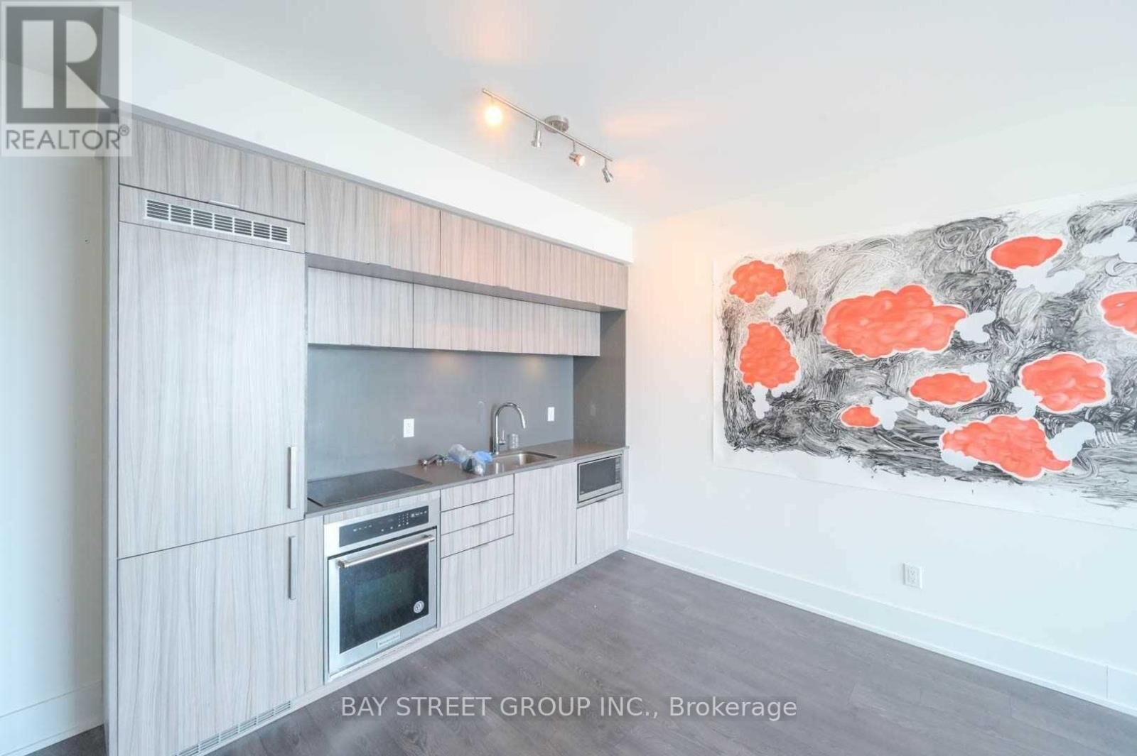 Property Photo:  80 Vanauley Street Gph01  ON M5T 2H9 