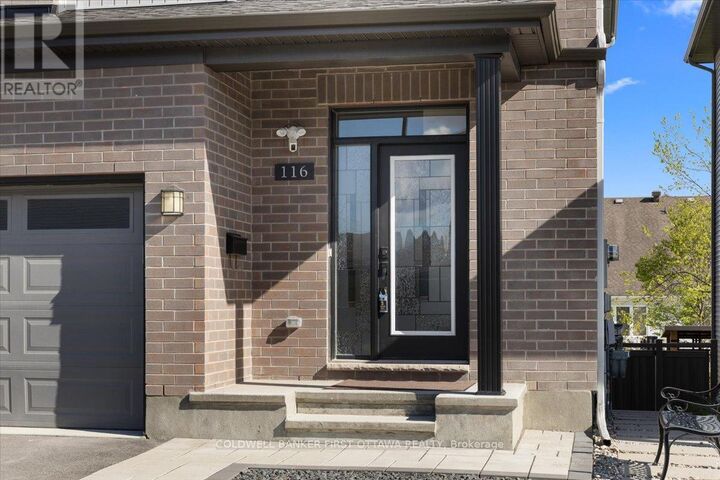 Property Photo:  116 Ryland Street  ON K2J 6R1 
