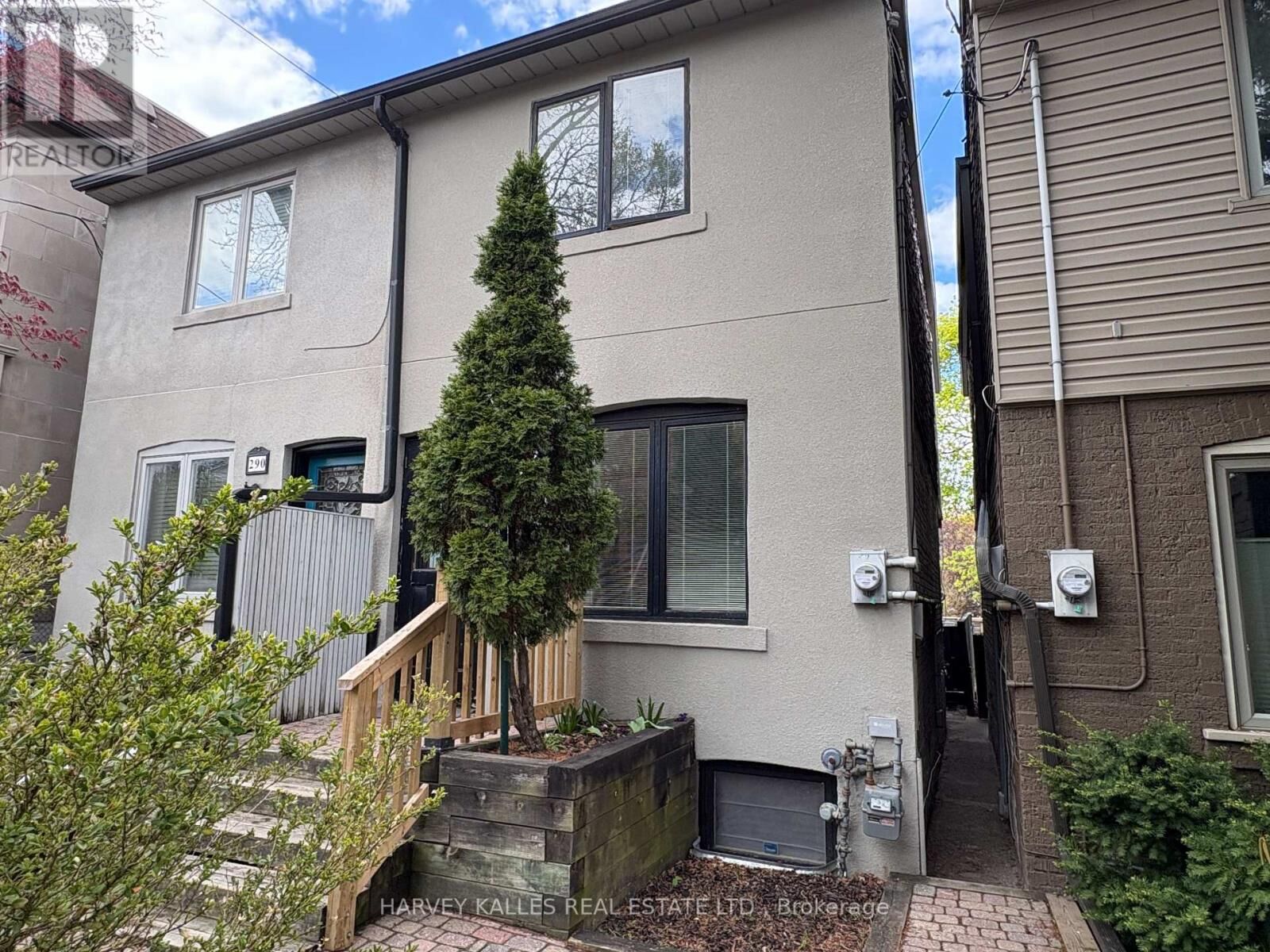Property Photo:  288 Roselawn Avenue  ON M4R 1G1 