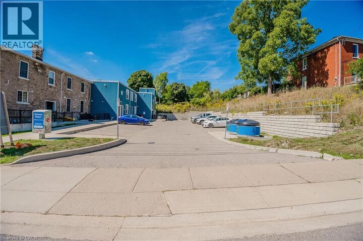 Property Photo:  58 Beverly Street 106  ON N1R 3Z7 
