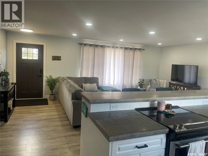 Property Photo:  525 6th Street NE  SK S0A 4J0 
