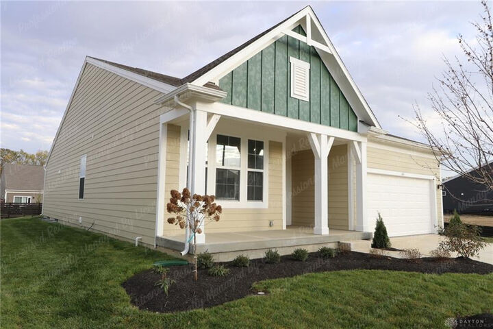 Property Photo:  141 Kenneth Hamilton  OH 45387 
