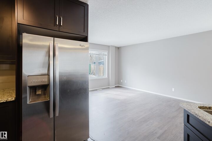 Property Photo:  14009 164 Avenue NW  AB T6V 0K6 