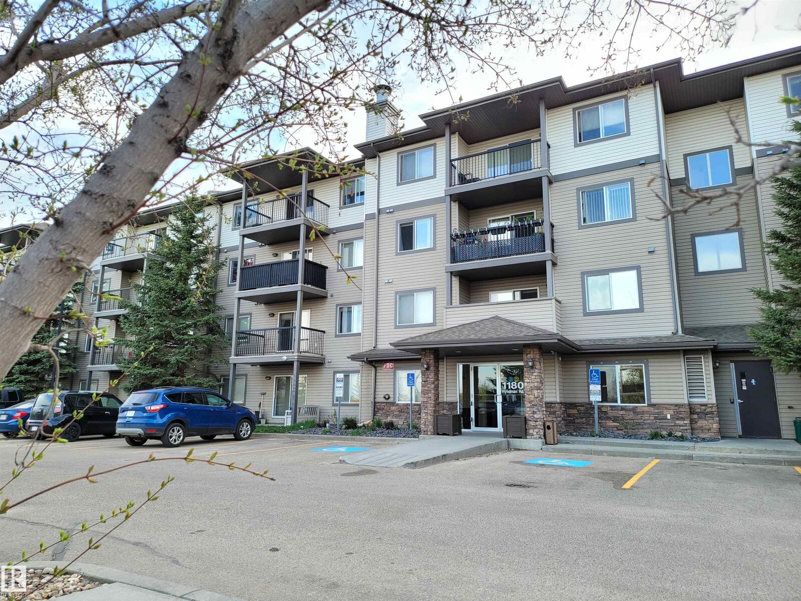 Property Photo:  1180 Hyndman Road NW 432  AB T5A 0P8 