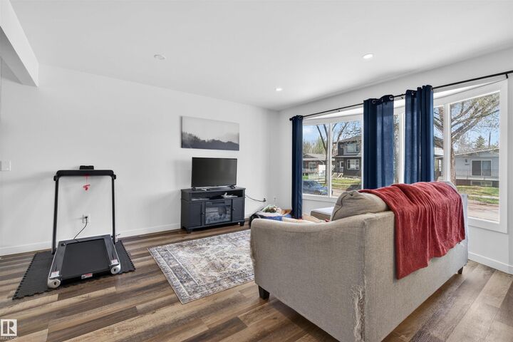 Property Photo: 12028-30 88 Street NW AB T5B 3S4
