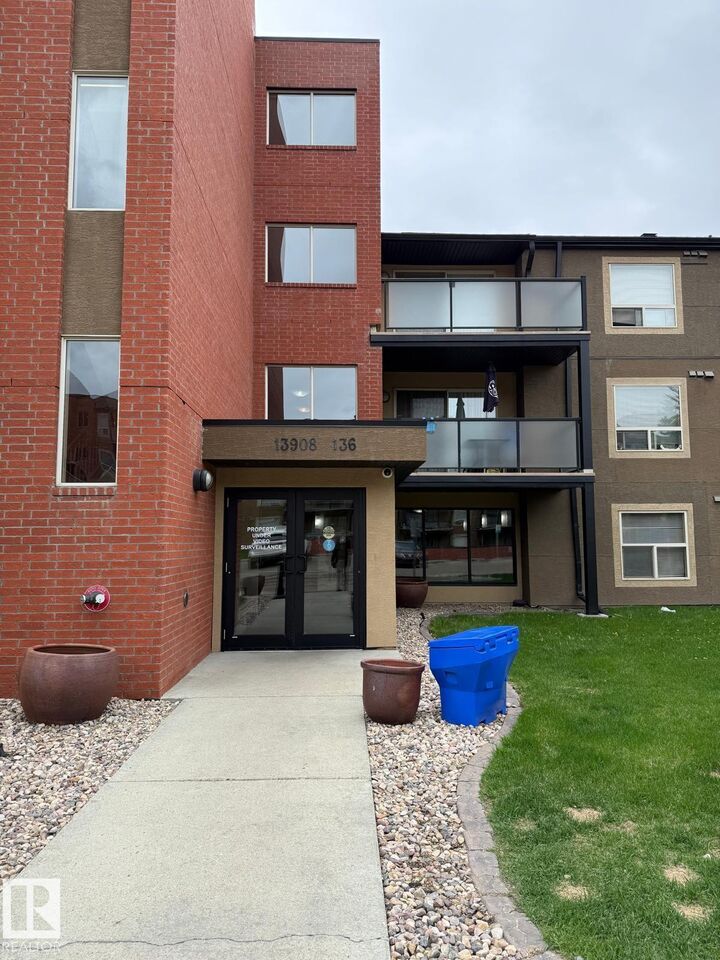 Property Photo:  13908 136 Street NW 412  AB T6V 1X4 