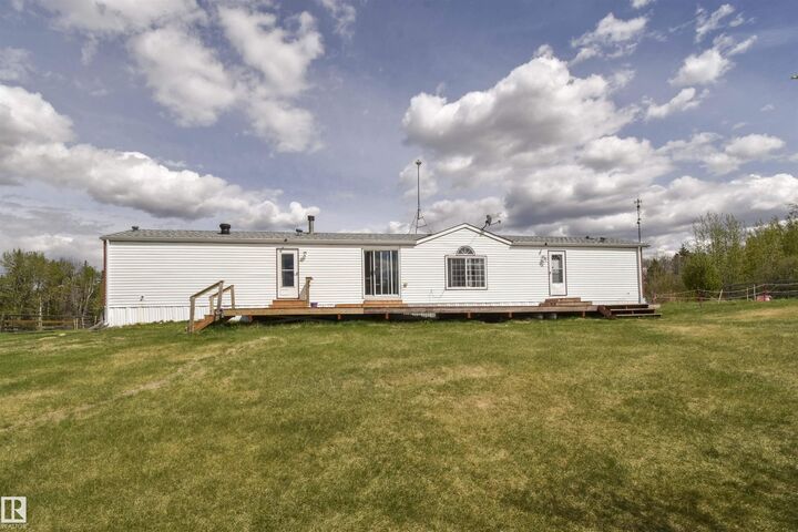 Property Photo:  2320 Twp Rd 540  AB T0E 1V0 
