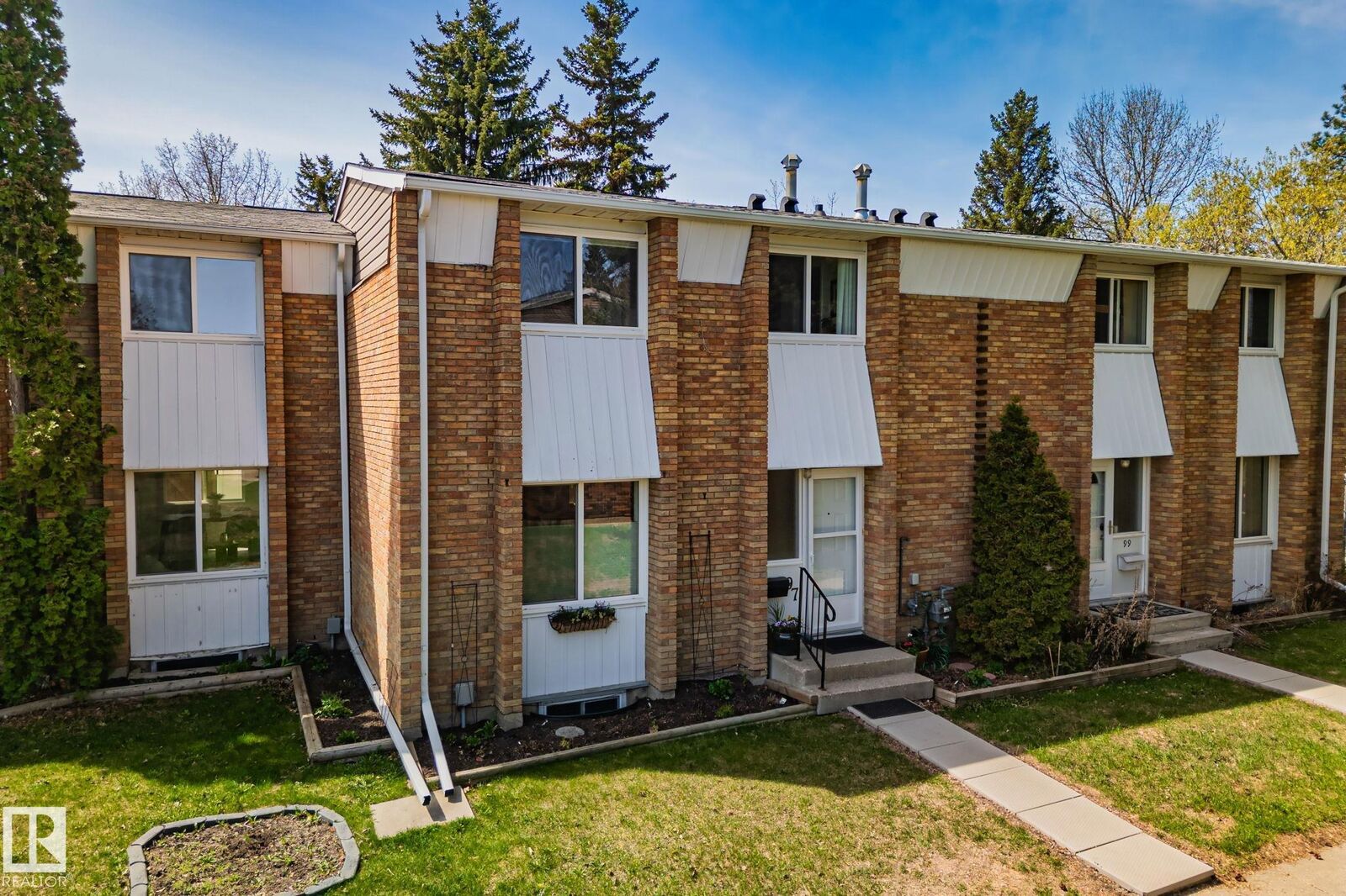 Property Photo:  97 Ridgewood  AB T8A 0E9 