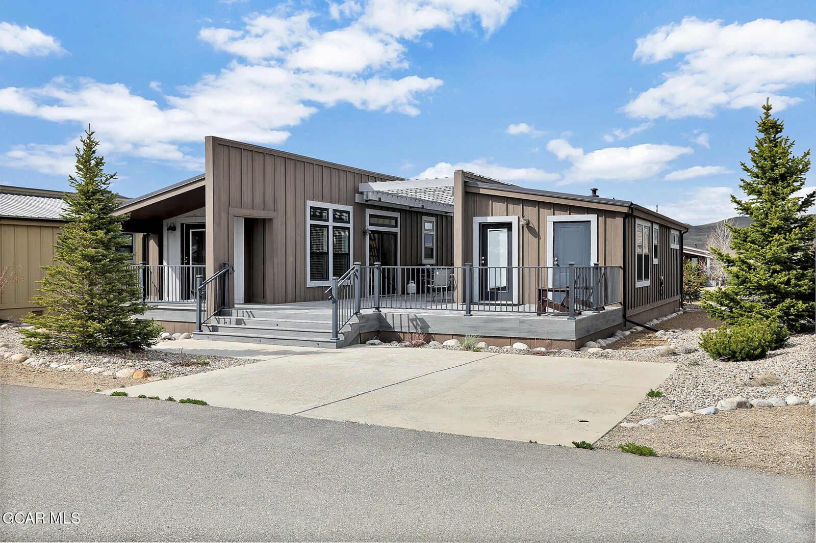 Property Photo:  1051 Summit Trail V11  CO 80446 