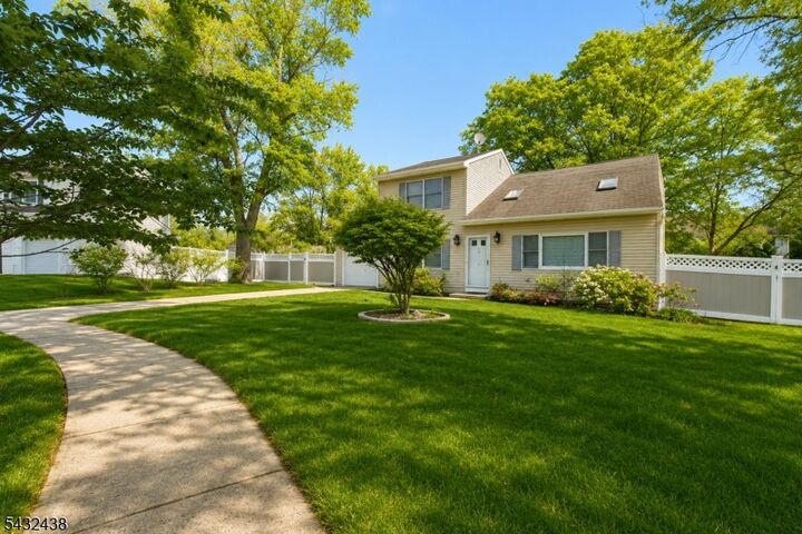 Property Photo:  9 Sycamore Ln  NJ 08854 