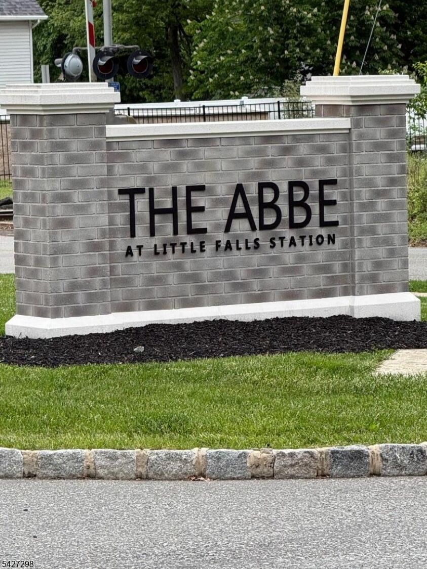 Property Photo:  102 Abbe Rd  NJ 07424 