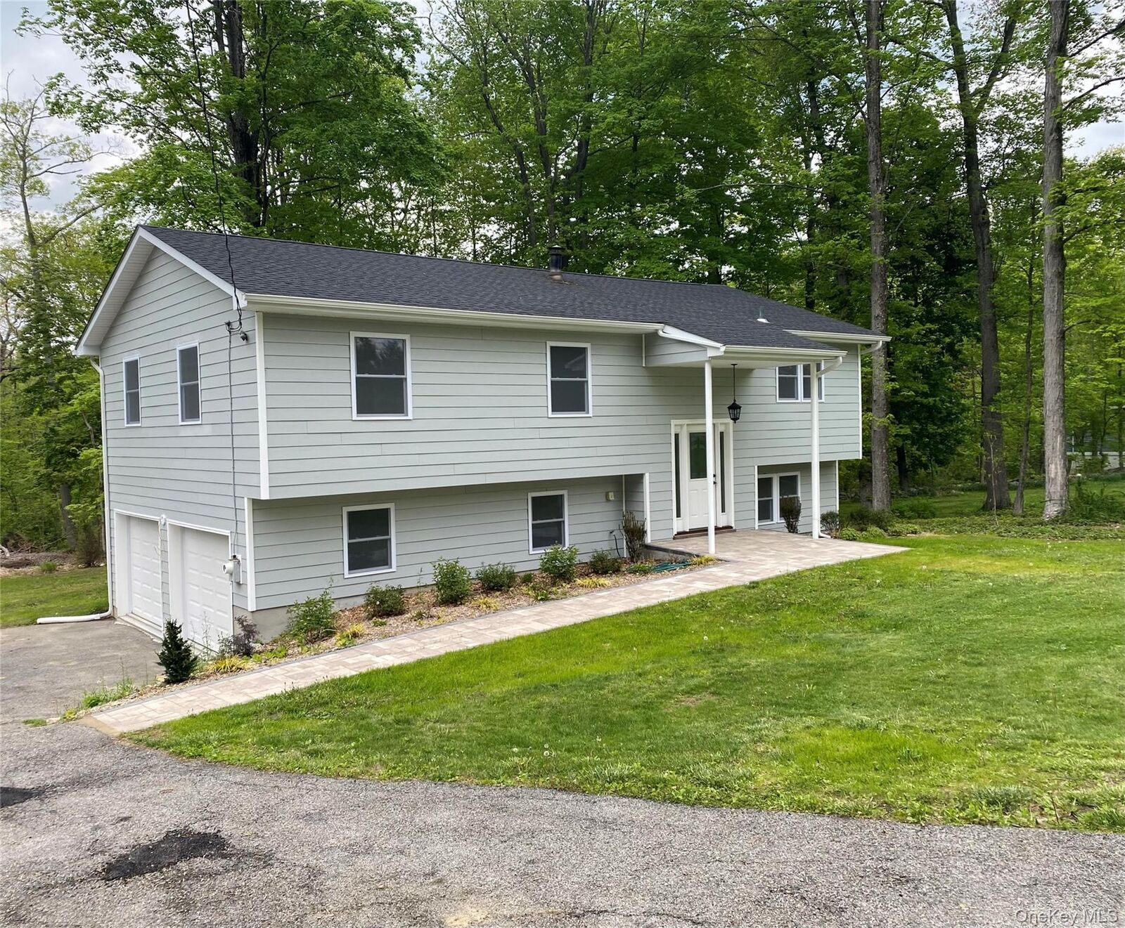 Property Photo:  2853 Hedwig Drive  NY 10598 