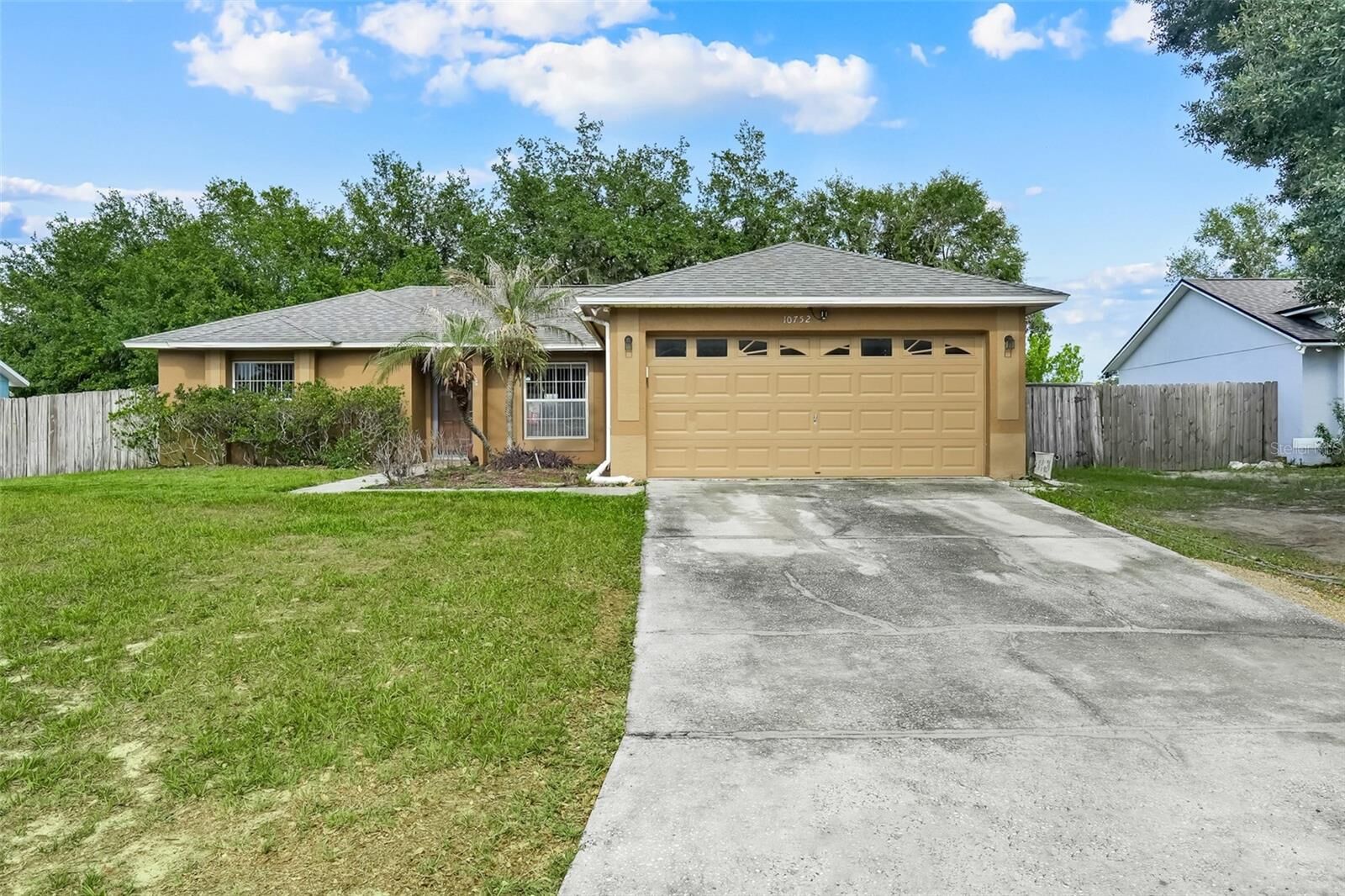 Property Photo:  10752 Crescendo Loop  FL 34711 