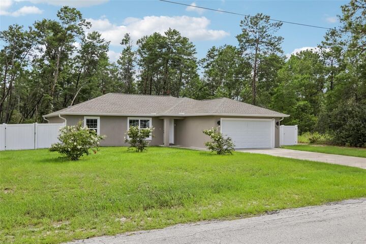 Property Photo:  17112 SW 44th Circle  FL 34473 