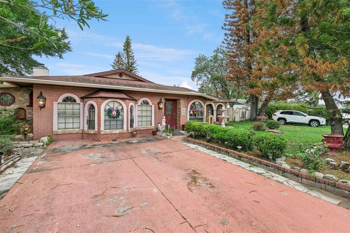 Property Photo:  5304 Ansonia Court  FL 32839 