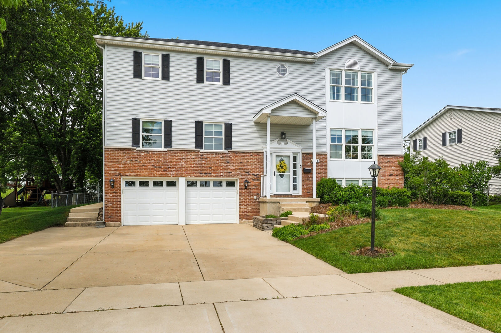 Property Photo: 890 Norman Drive IL 60192