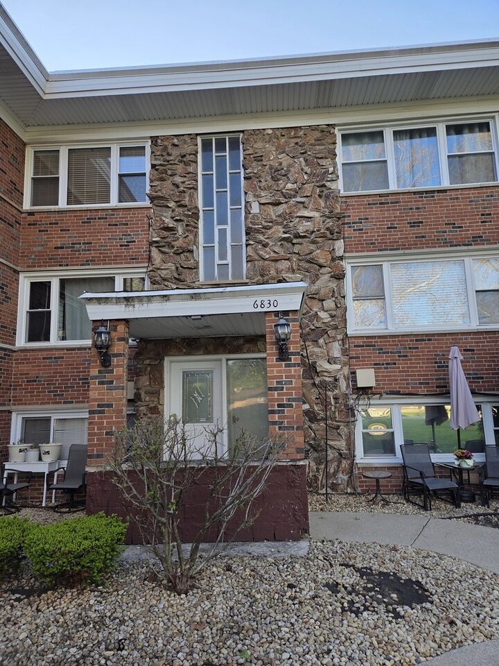 Property Photo:  6830 W Lode Drive 3A  IL 60482 