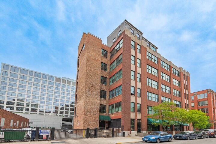 Property Photo:  812 W Van Buren Street 3C  IL 60607 