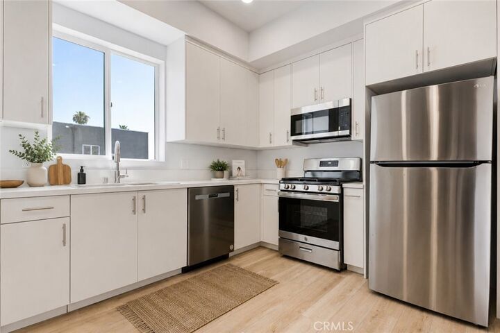 Property Photo:  14810 Delano Street 204  CA 91411 