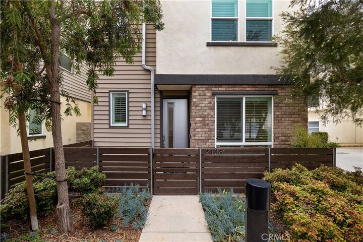 Property Photo:  2138 Bella Court  CA 92627 