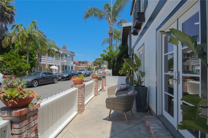 Property Photo:  512 35th  CA 92663 