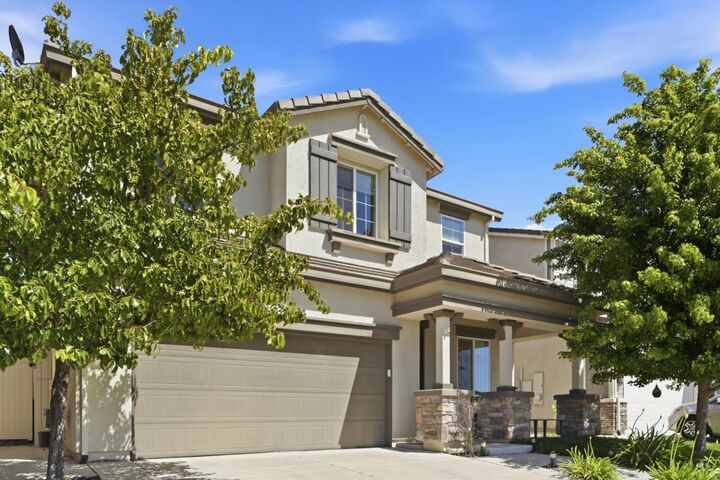 Property Photo: 10337 Dynamic Way CA 95757