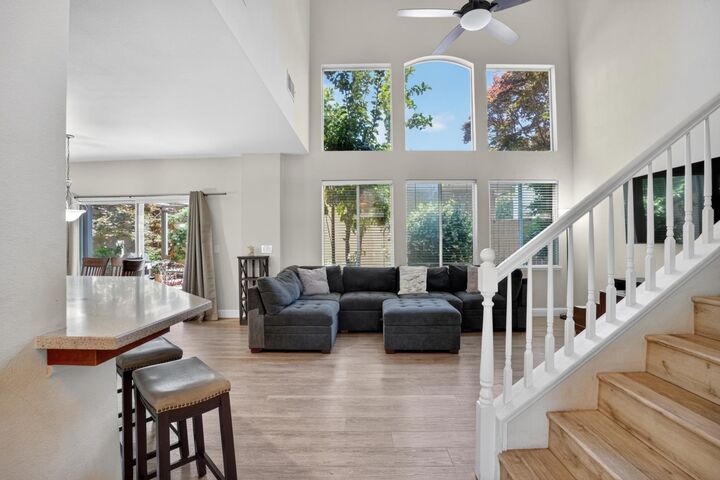 Property Photo: 756 Rodmartin Court CA 95630
