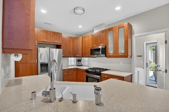 Property Photo:  756 Rodmartin Court  CA 95630 