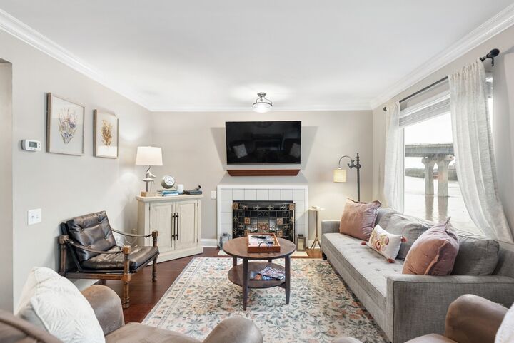 Property Photo:  1022 1st Ave N  TN 37201 