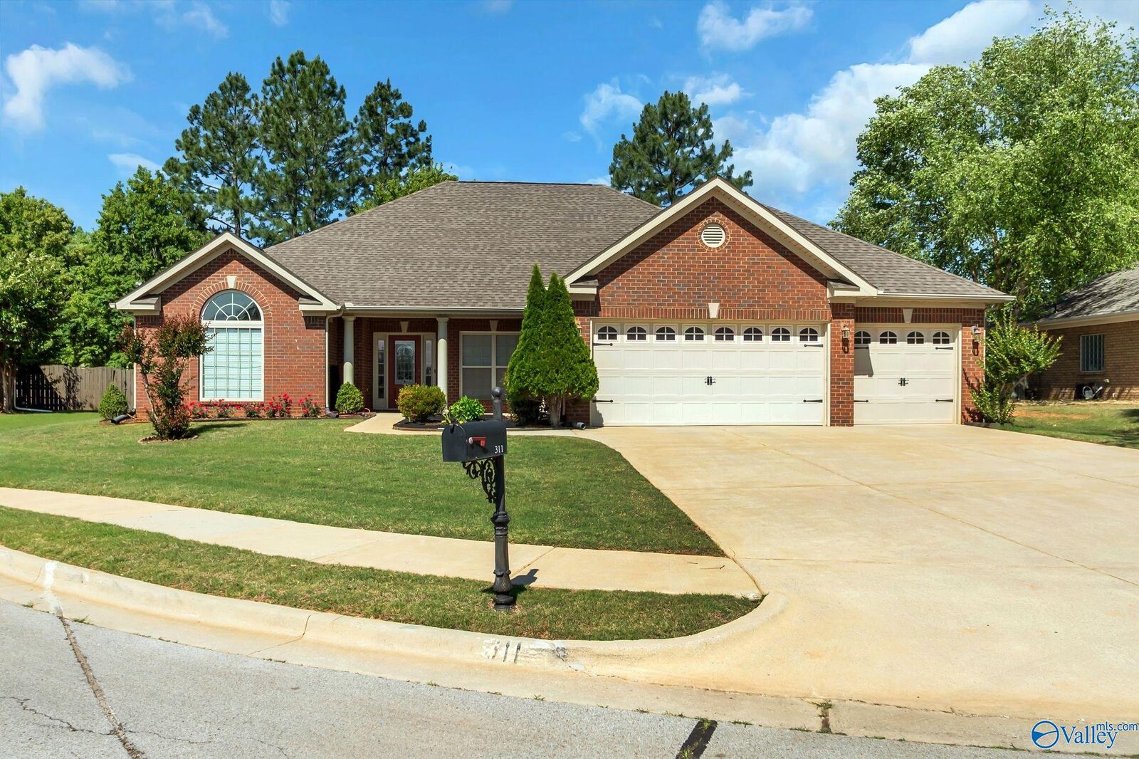 Property Photo:  311 S Back Creek Road NW  AL 35757 