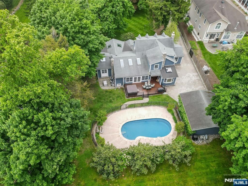Property Photo:  283 Summit Street  NJ 07648 