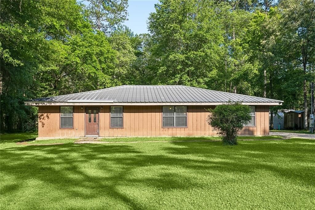 Property Photo:  73380 Allen Road  LA 70420 