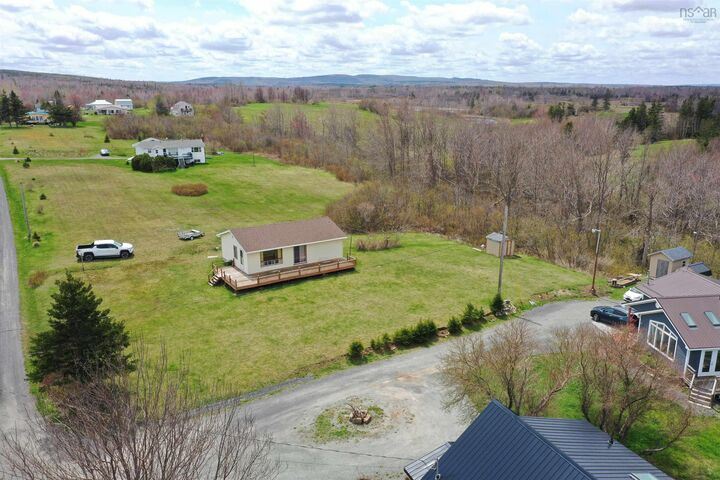 Property Photo: 105 Murdocks Lane NS B0K 1G0