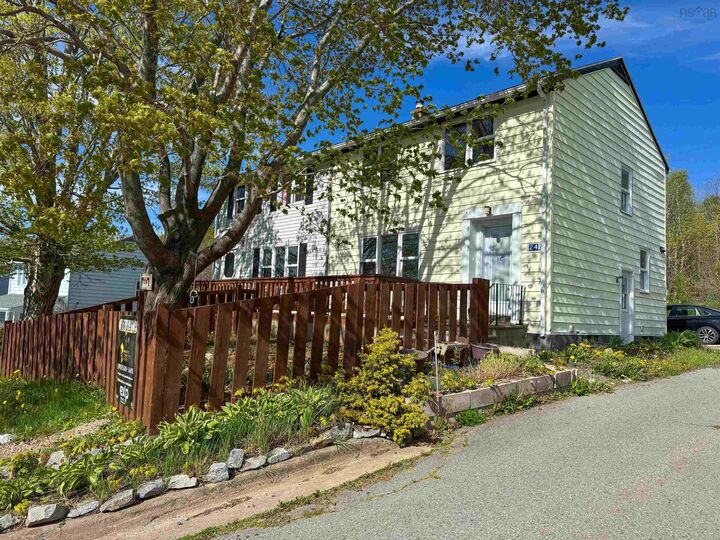 24 Hillside Drive — photo 1