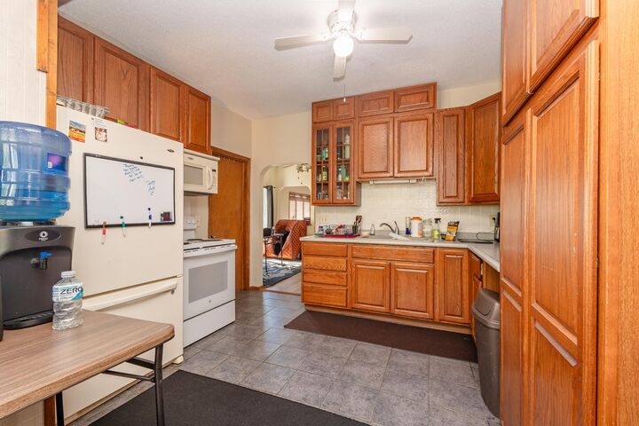Property Photo:  276 Minnesota Avenue W  MN 56334 