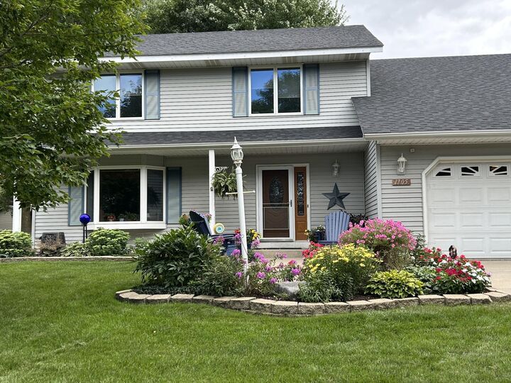 Property Photo:  1705 James Court  MN 55337 