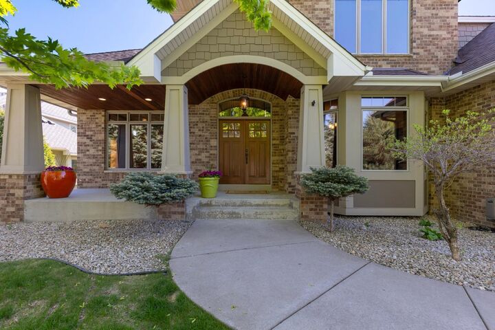 Property Photo:  3910 Linden Place  MN 55340 