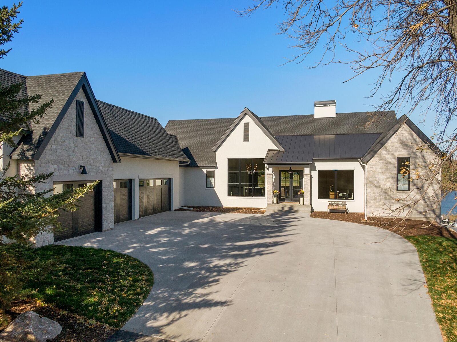 Property Photo: 730 Lakeview Parkway MN 55364
