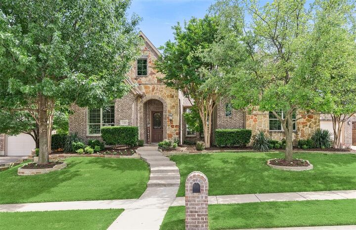 Property Photo:  630 Abbey Lane  TX 75078 