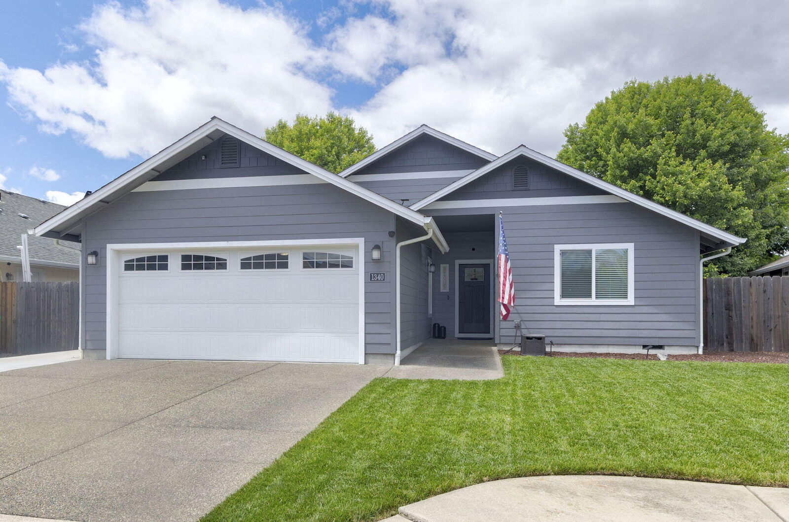 Property Photo:  1340 George Tweed Boulevard  OR 97527 