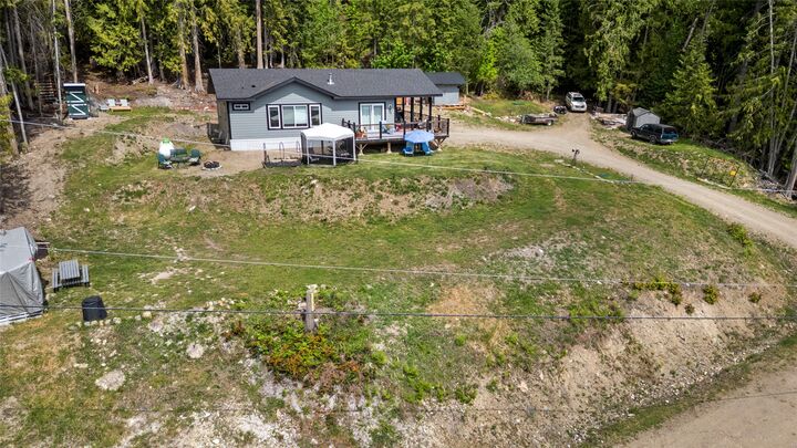 Property Photo: 7551 Klondike Trail BC V0E 1M8