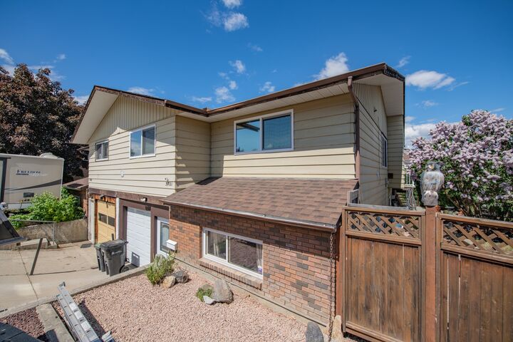 Property Photo: 3701 15 Avenue BC V1T 7Z6