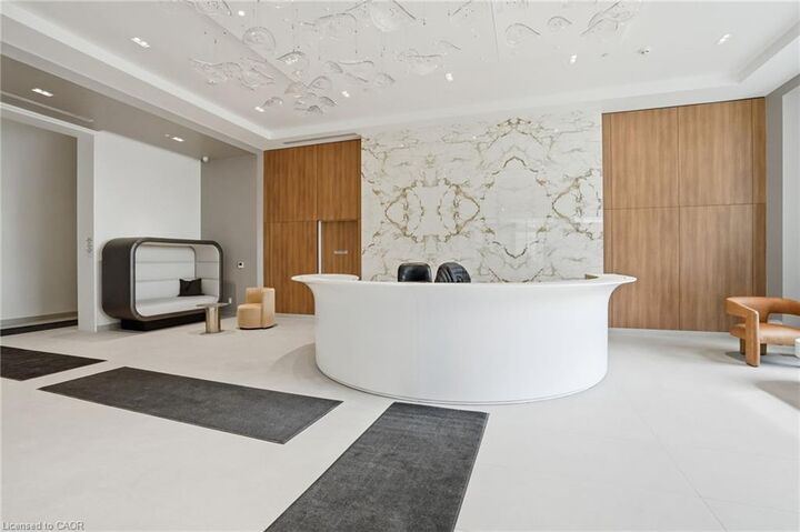 Property Photo:  2075 Lakeshore Road 1002  ON L7R 0H3 