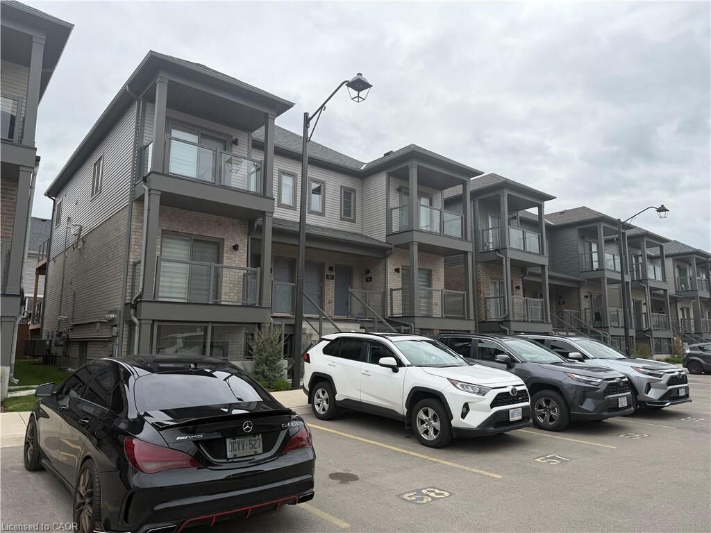 Property Photo:  205 West Oak Trail 58  ON N2R 0R9 