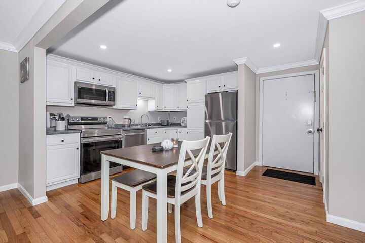 Property Photo:  10 Abbey Rd 205  MA 01453 