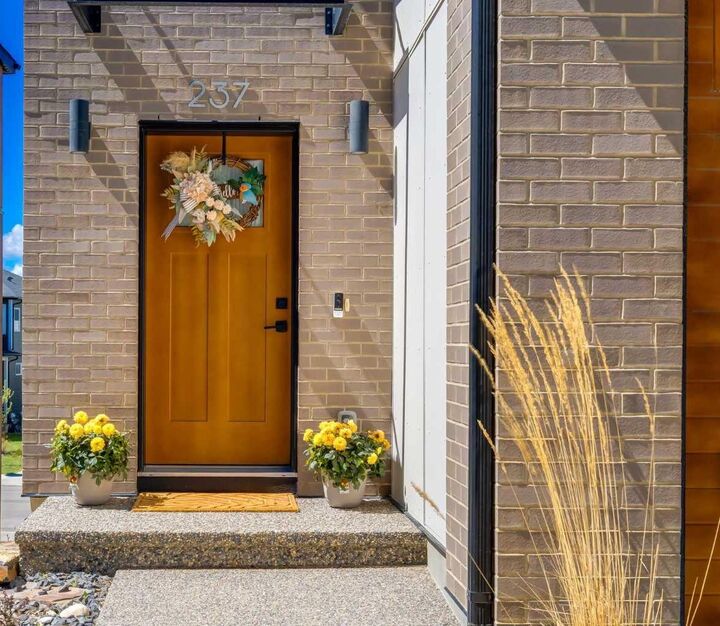Property Photo:  7820 Spring Willow Drive SW 237  AB T3H 6E1 
