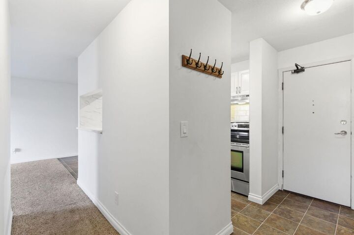 Property Photo:  540 18 Avenue SW 104  AB T2S 0C5 