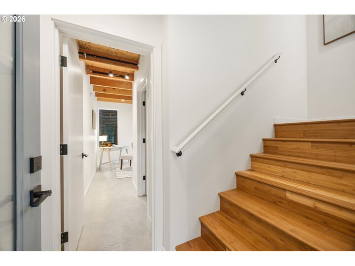 Property Photo:  3530 N Borthwick Ave  OR 97227 