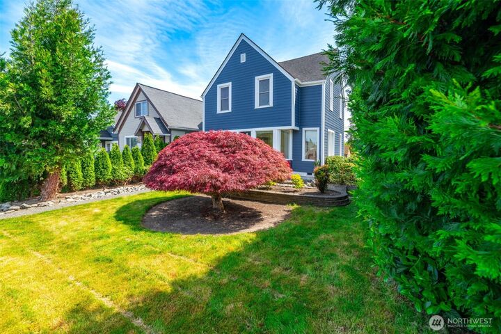 Property Photo:  3619  Colby Avenue  WA 98201 